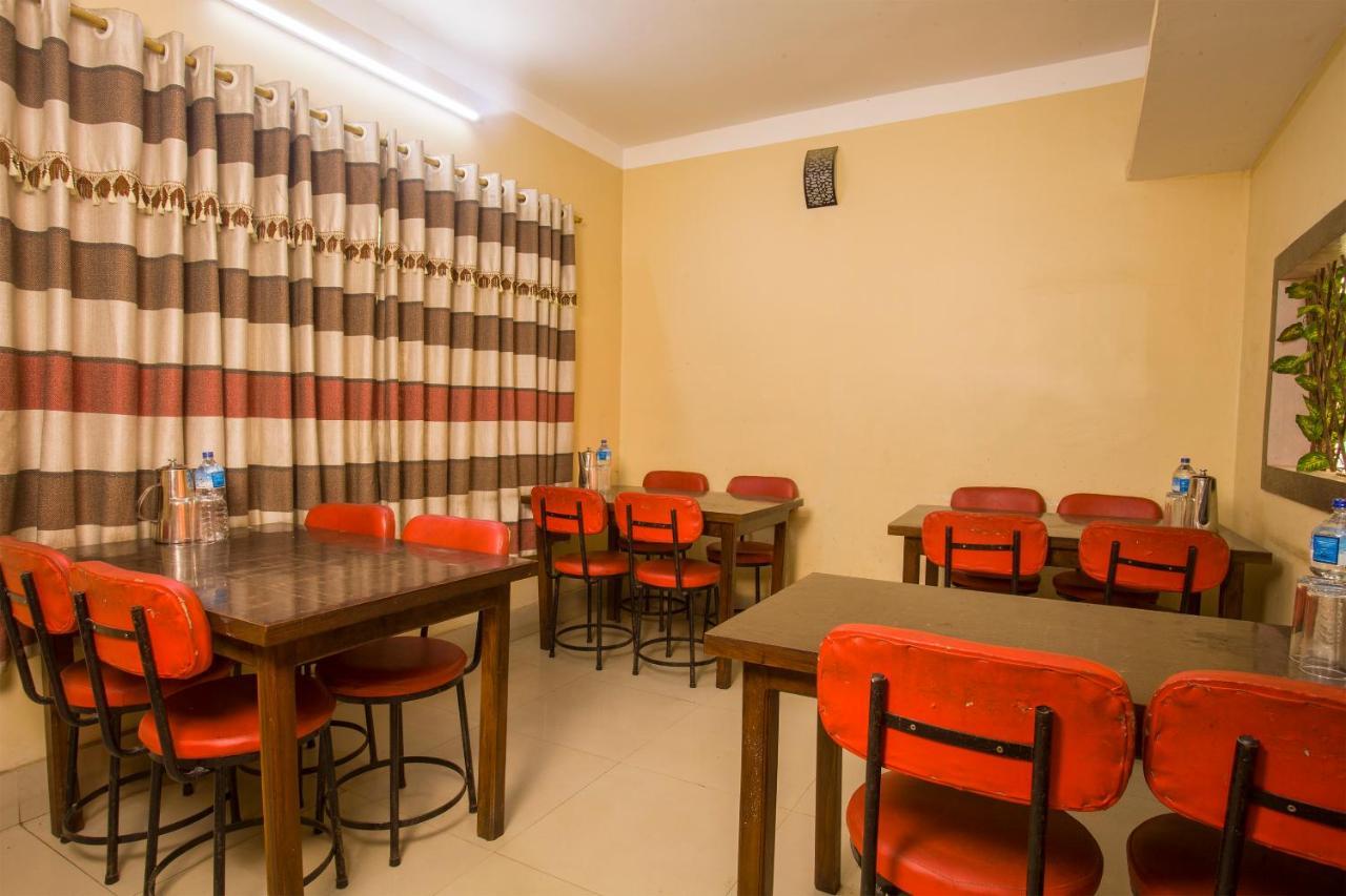 Oyo 145 Sirahali Khusbu Hotel &Lodge كاتماندو المظهر الخارجي الصورة